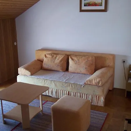 아파트 With Parking Space - 12926 보디체