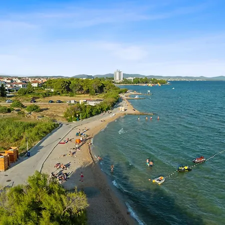 With Parking Space - 12926 아파트 보디체