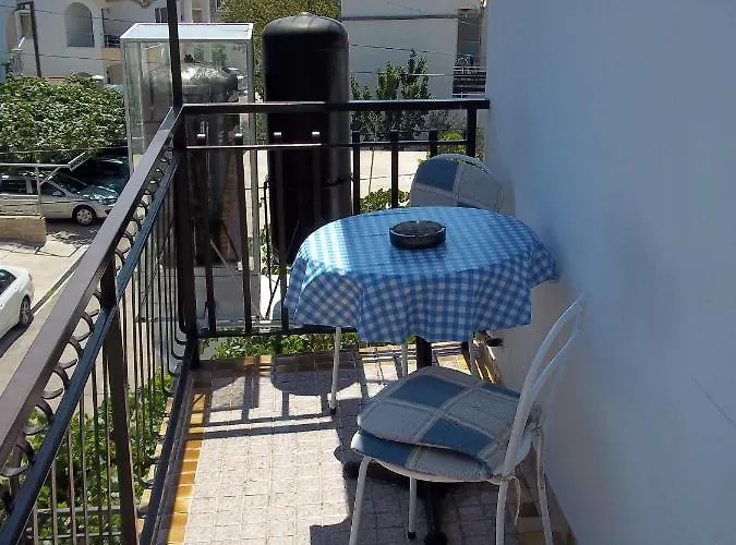 Apartman With Parking Space - 12926 *